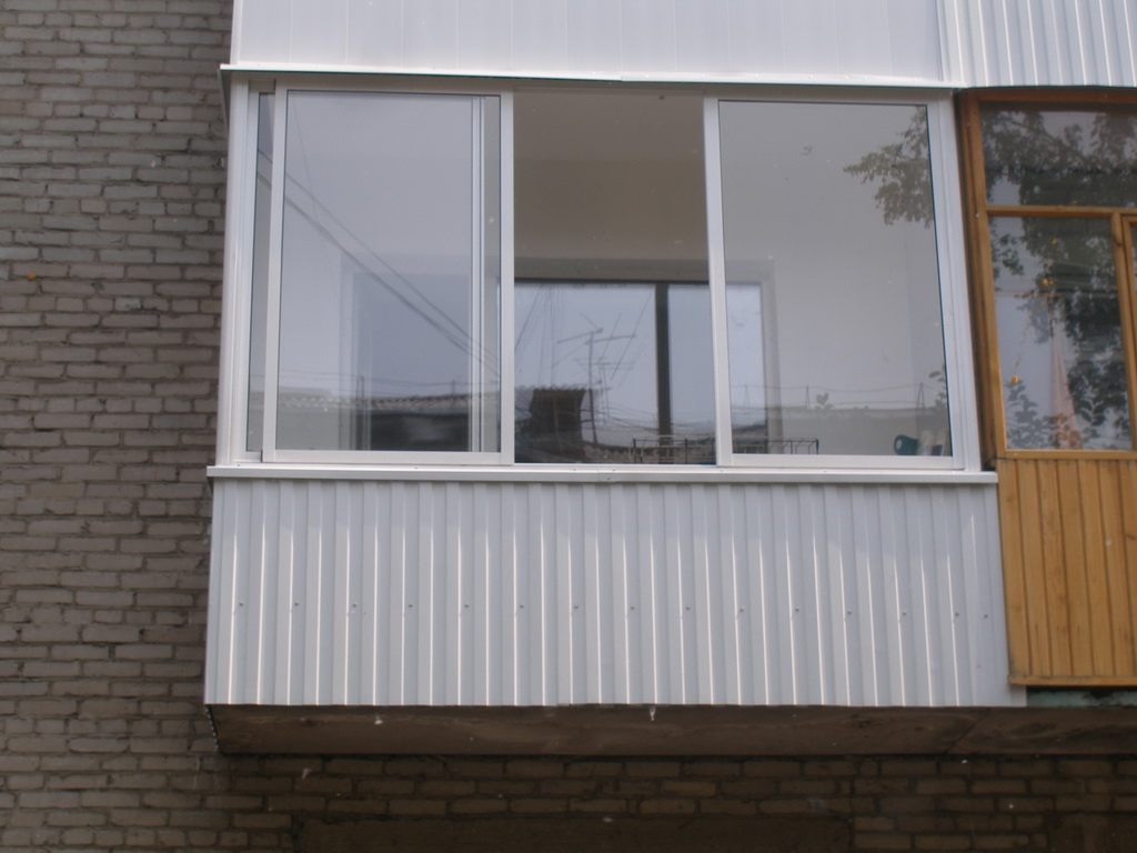 Установка пластиковых окон на балконе: остекление лоджии Яхрома